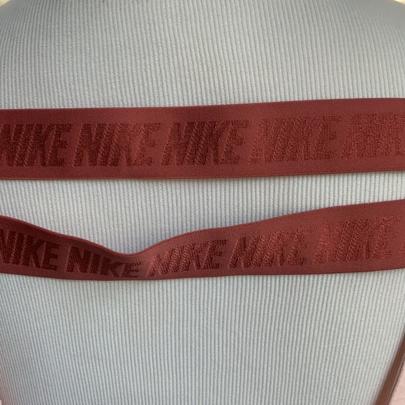 NIKE DRI FIT ATHELTIC TANK TOP - Picture 5 of 5